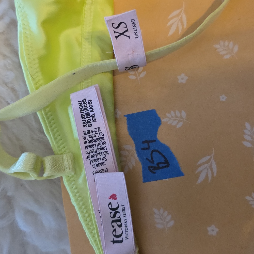 NWT Victoria's Secret Lime Citron Yellow Unlined Demi Triangle Bralette BS4 - Picture 6 of 6